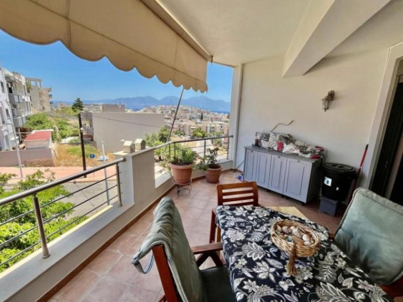 Agios Nikolaos MIT VIDEO! Kreta, Agios Nikolaos: Geräumige Wohnung im 2. Stock mit Panoramablick auf das Meer zu verkaufen Wohnung kaufen